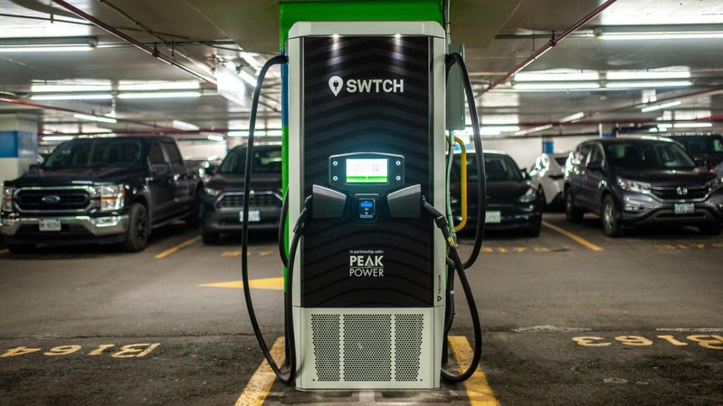 40 King St - SWTCH and Peak Power